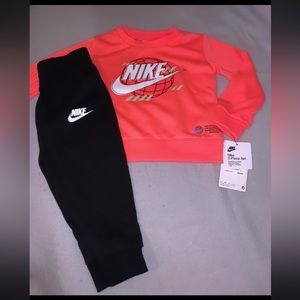Nike sweatsuit